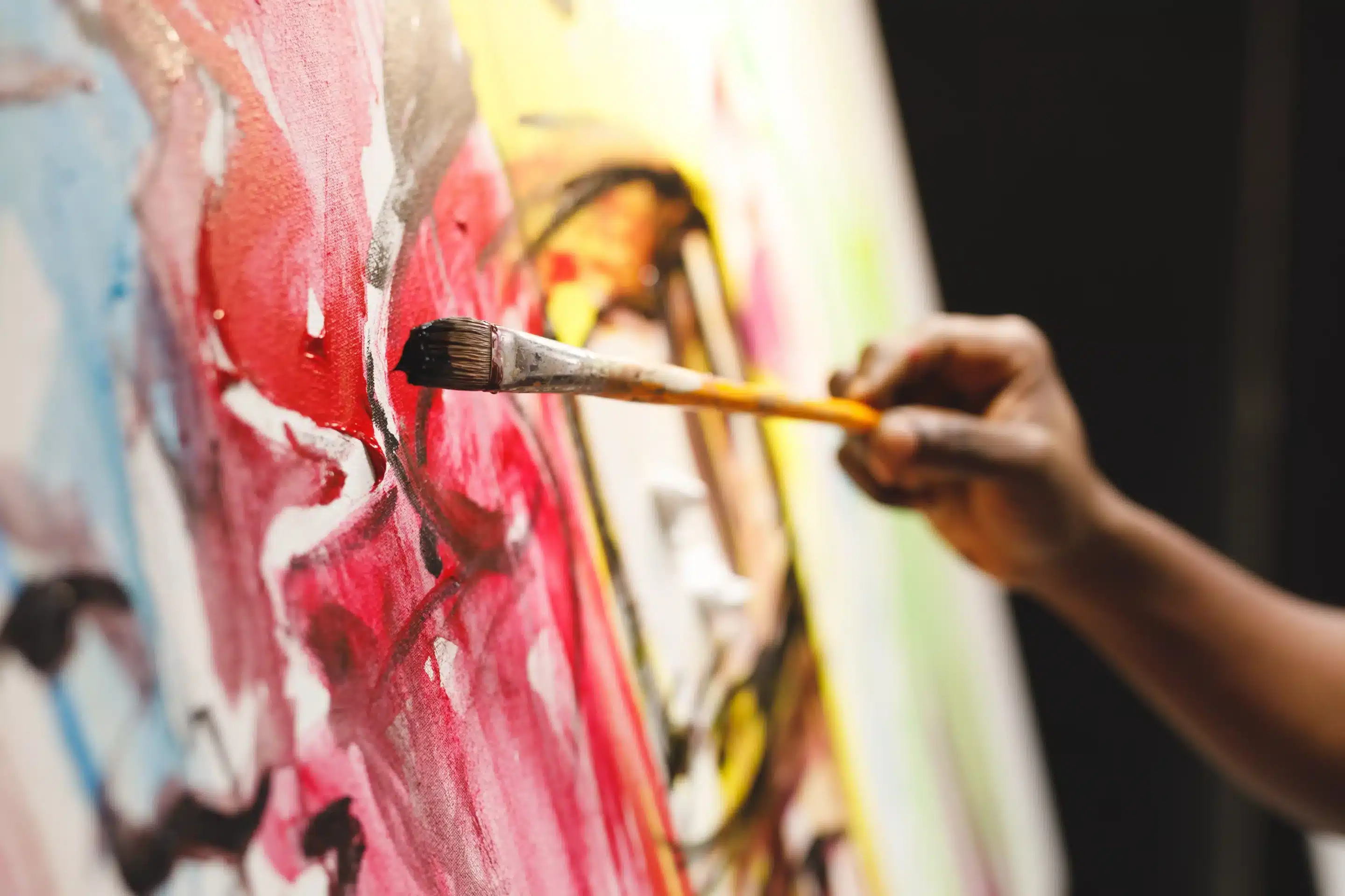 Palavras pintadas em inglês: confira agora 2 telas de Basquiat!