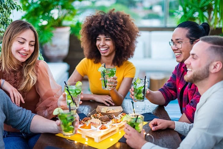 Adjetivos e gírias em espanhol para soar como um local
