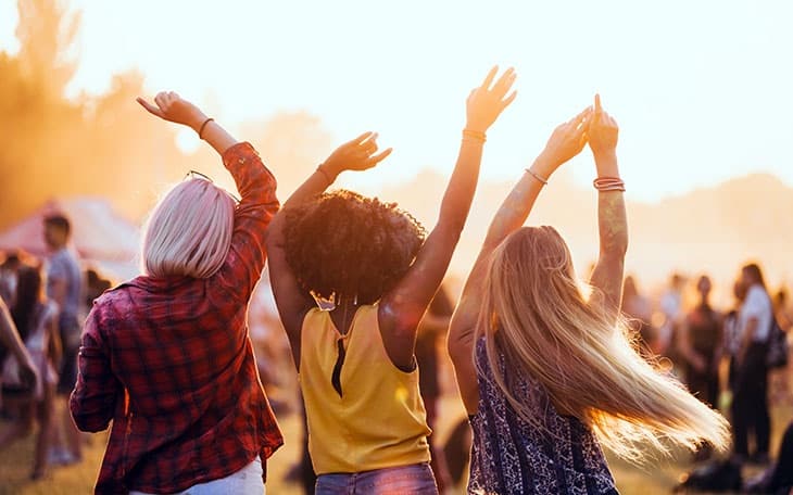 Dicas, em inglês, para curtir os festivais de música de 2023