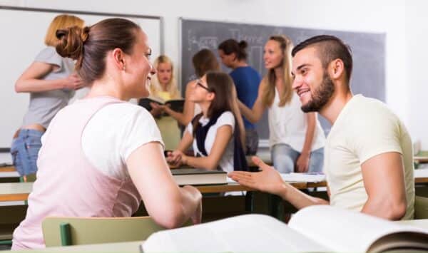 Educação em inglês: aprenda a ter mais autonomia e avançar na fluência