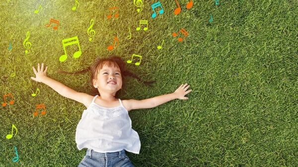 Música infantil em inglês – este é um bom caminho para crianças aprenderem?