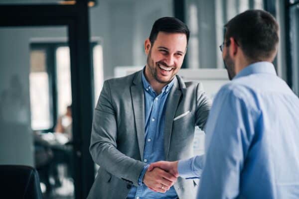Qual a importância e como usar o inglês para negócios? Veja agora