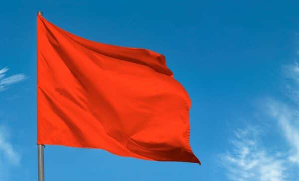 Red flag: entenda o que significa esta trend das redes sociais