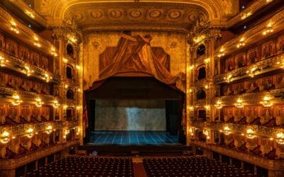 Turismo de teatro: conhecendo a arquitetura e a história de países hispano-hablantes