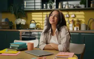 O que significa TBT? Descubra a origem e o uso da hashtag mais nostálgica da internet